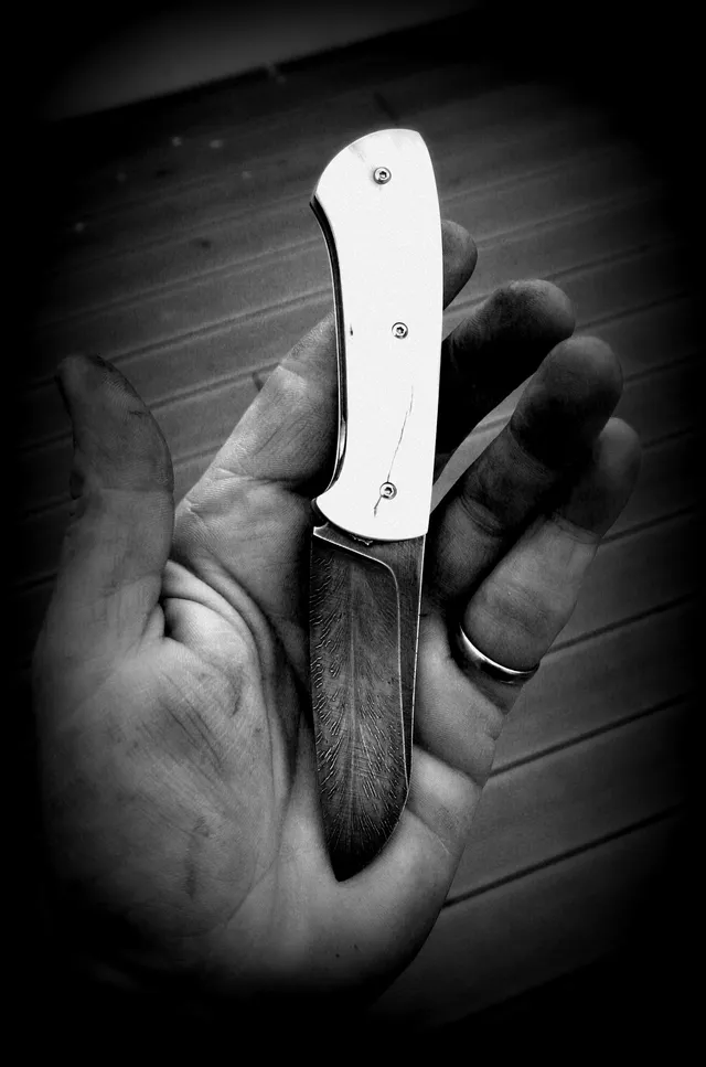 Couteau pliant le "Det"