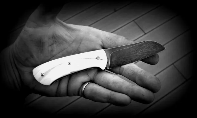 Couteau pliant le "Det"